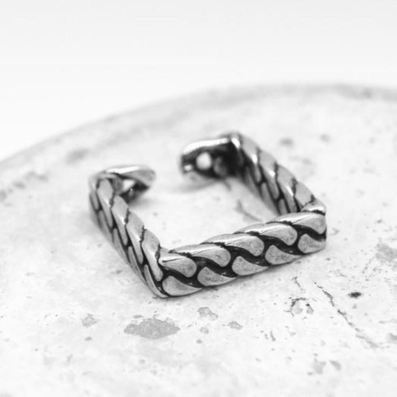 Grunge Square Chain Link Ring - Picture 1 of 4